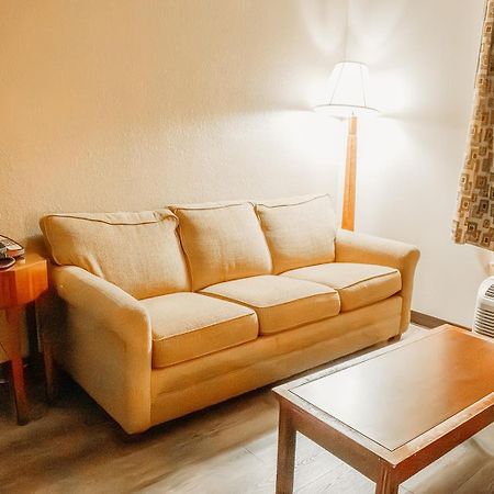Country Garden & Suites Benton Ngoại thất bức ảnh