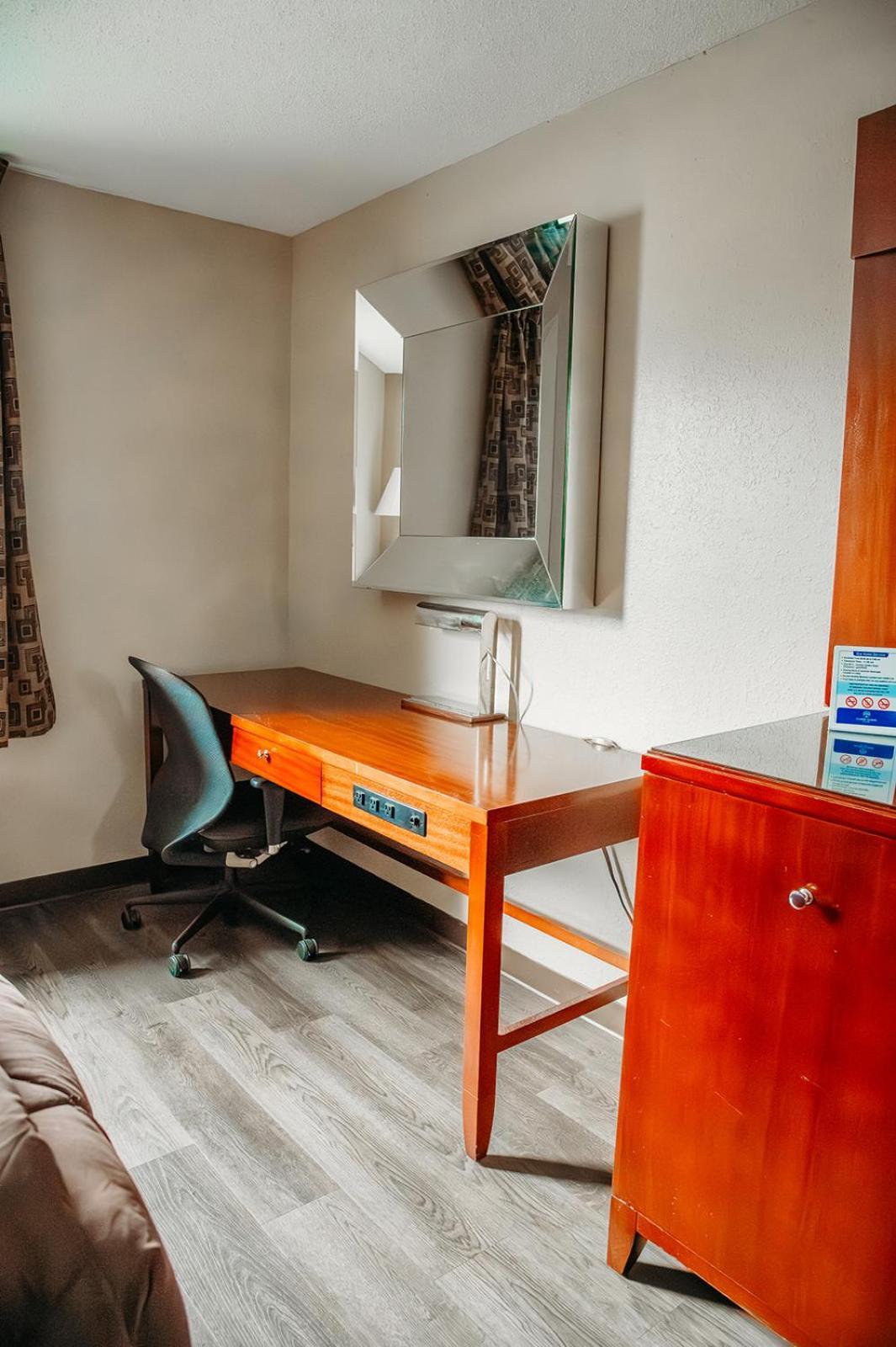 Country Garden & Suites Benton Ngoại thất bức ảnh